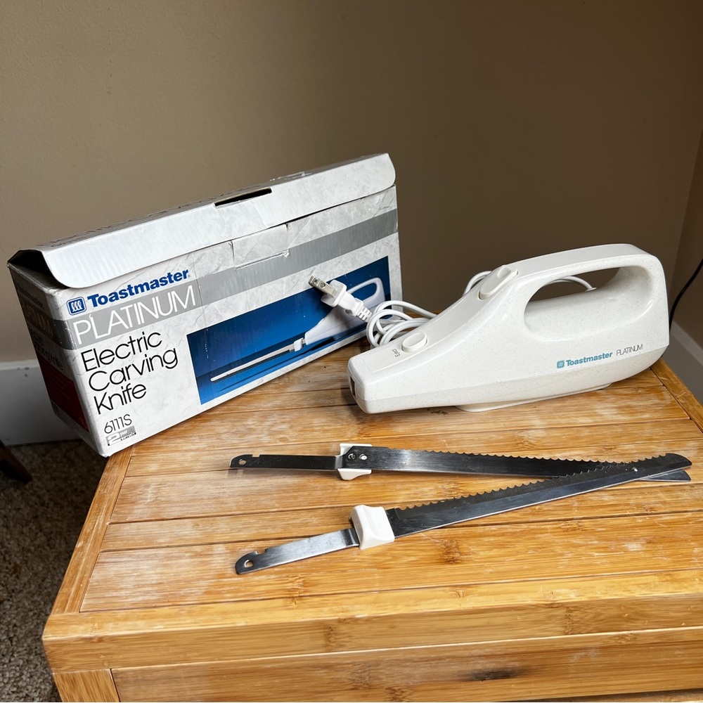 Toastmaster Platinum 6111S Electric Carving Knife, Stainless Steel Blades
